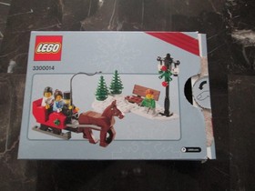 2012 LEGO 3300014 LIMITED EDITION CHRISTMAS SET USED WITH BOX COMPLETE