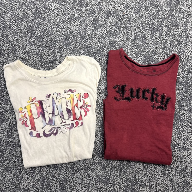 2 Lucky Brand T Shirt Women's Medium Round Neck Short Sleeve Stretch Graphic