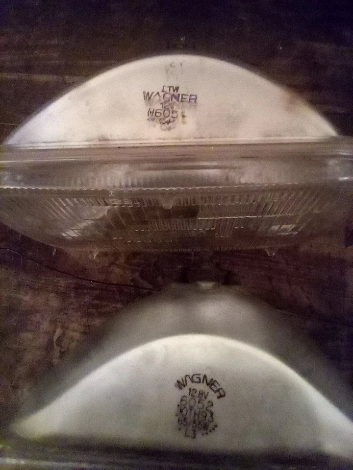 2 Vtg Truck Headlight Housings w/ 3 Wagner Lamps - Image 4 of 4