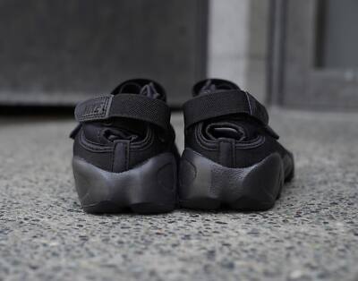 Nike WMNS Air Rift Triple Black HF5389-001 Black / Cool Gray Nike WMNS Air Rift Triple Black HF5389-001 Black / Cool Gray
