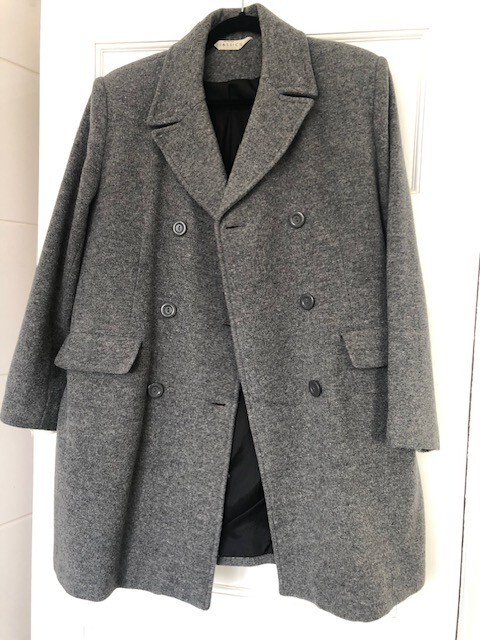 Grey wool coat size 14 good condition