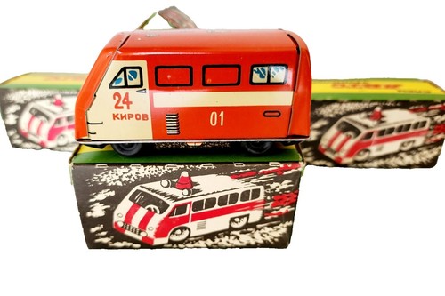 Diecast Soviet car GAZ 24 Volga Aeroflot DeAGOSTINI 1/43 Scale