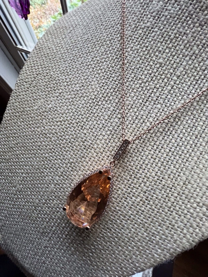 Genevieve纯银18K镀玫瑰金粉红色立方氧化锆吊坠 — 第 2/4 张图片