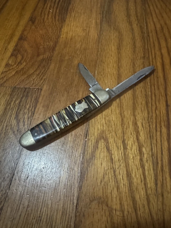 Vintage Winchester USA Two-Blade Pocket Knife Slip Joint Brass Bolsters Striped  - Image 4 of 4