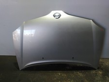 Capot Nissan TINO