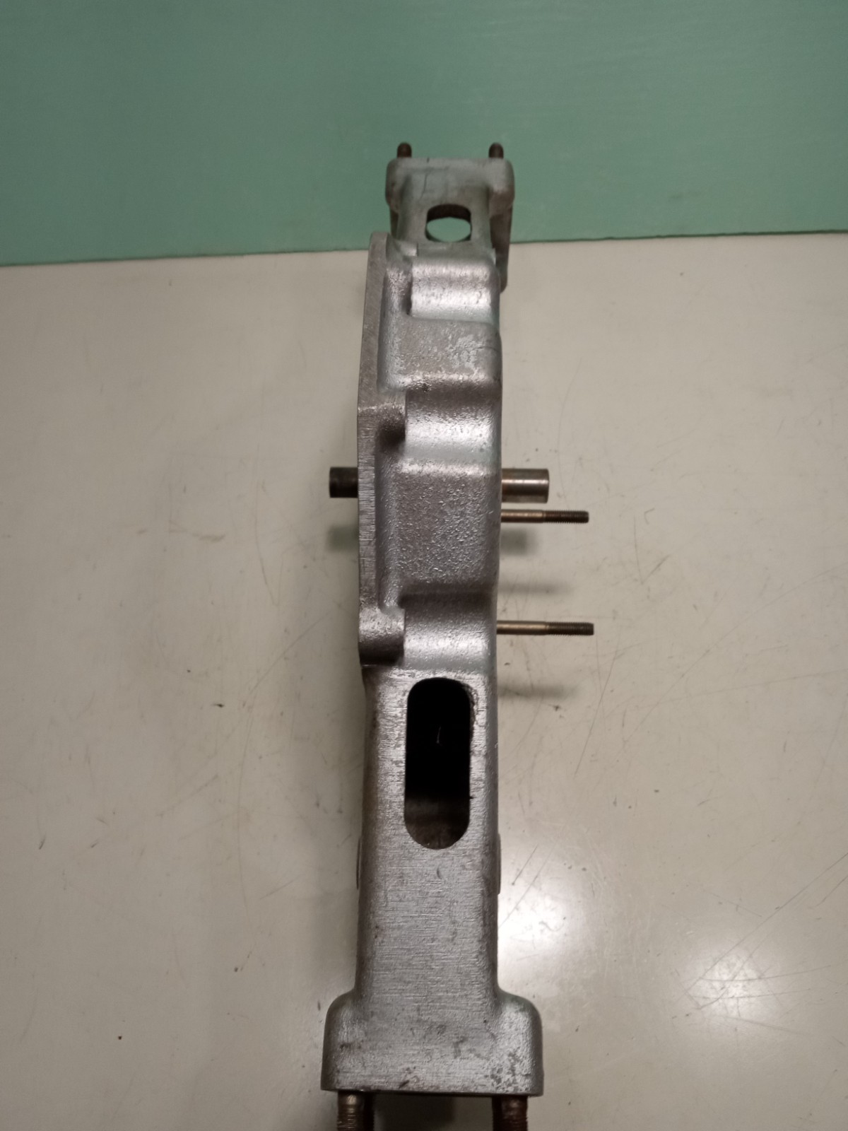 Ferrari 365 GT4 BB Boxer Gearbox End Cover Motor Mount_512_Testarossa_109603_OE