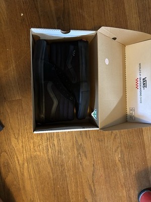 VANS Sk8-Hi Black On Black Size 7.5 Men s Brand New