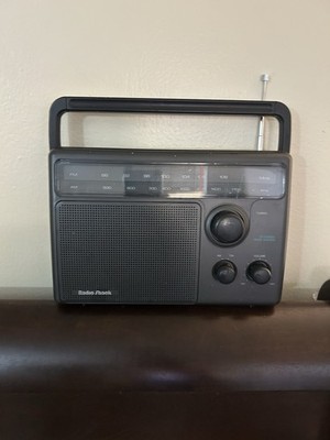 Vintage RadioShack Am/Fm Portable Radio Cat No. 12-686 Works