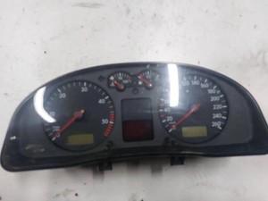 VW PASSAT B5 3B3 Kombiinstrument 6033EC0336 1.90 Diesel 2000 34034422