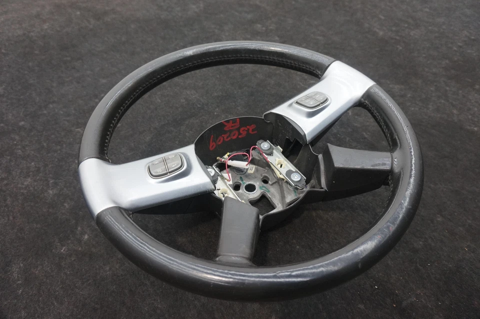 Volante multifunción conductor delantero 15162293 Chevrolet SSR 2003-06 *Nota Foto 2 de 4