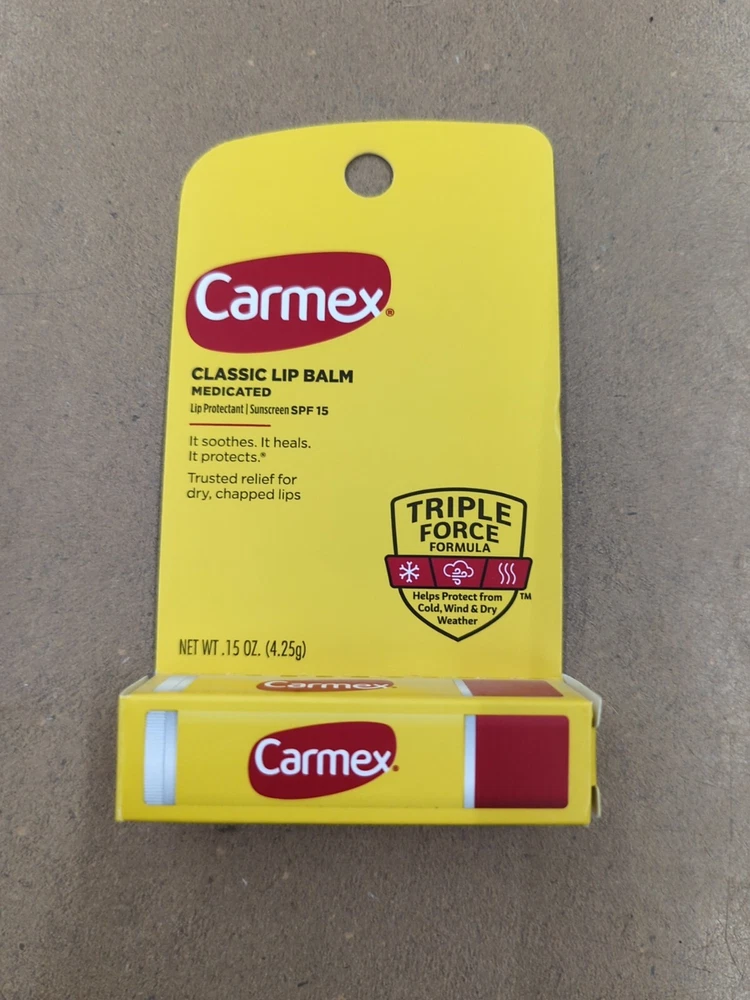 Carmex Classic Lip Balm Soothes Chapped SPF 15 Medicated