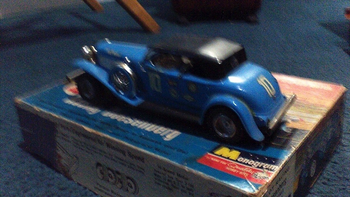 VINTAGE MONOGRAM 1/24 SCALE SLOT CAR 1964 DUESENBERG w/box