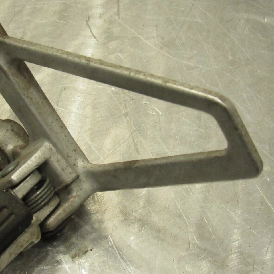 CBR600 HURRICANE 600 1987 estriba delantera izquierda soporte palanca de cambios pedal de cambio Foto 4 de 4