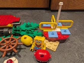 LEGO SpongeBob SquarePants Heroic Heroes of the Deep set #3815 & Bikini Bottom