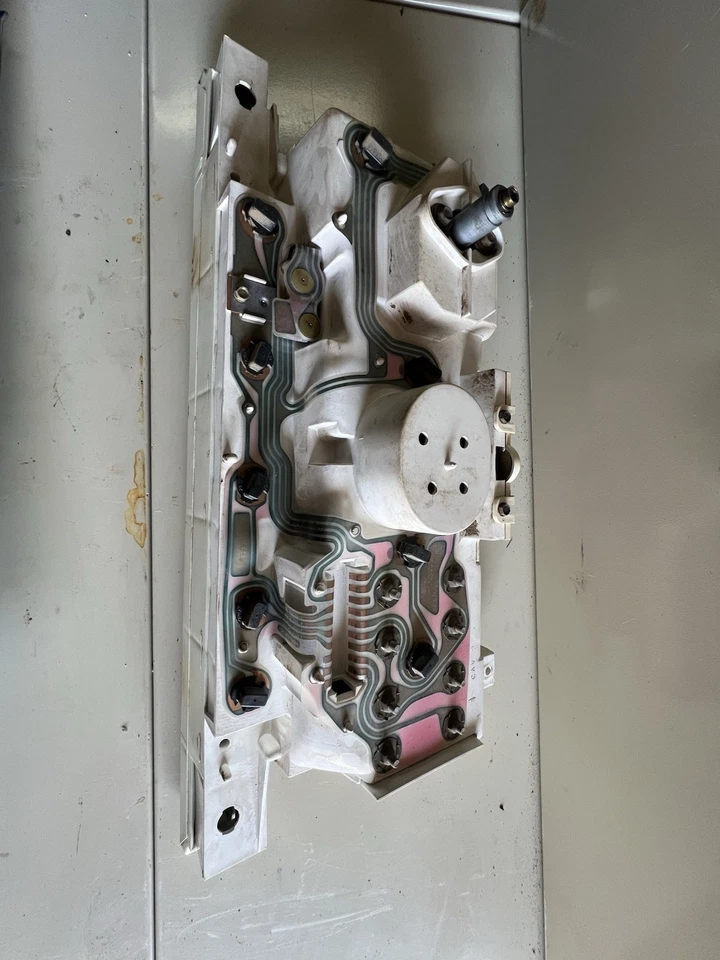 Cuadro de instrumentos Ford F150 F250 1980-1986 velocímetro medidores transmisión manual OEM Foto 4 de 4