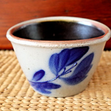 vtg Salmon Falls Pottery salt glazed handmade 3" bowl folk art PA blue flower