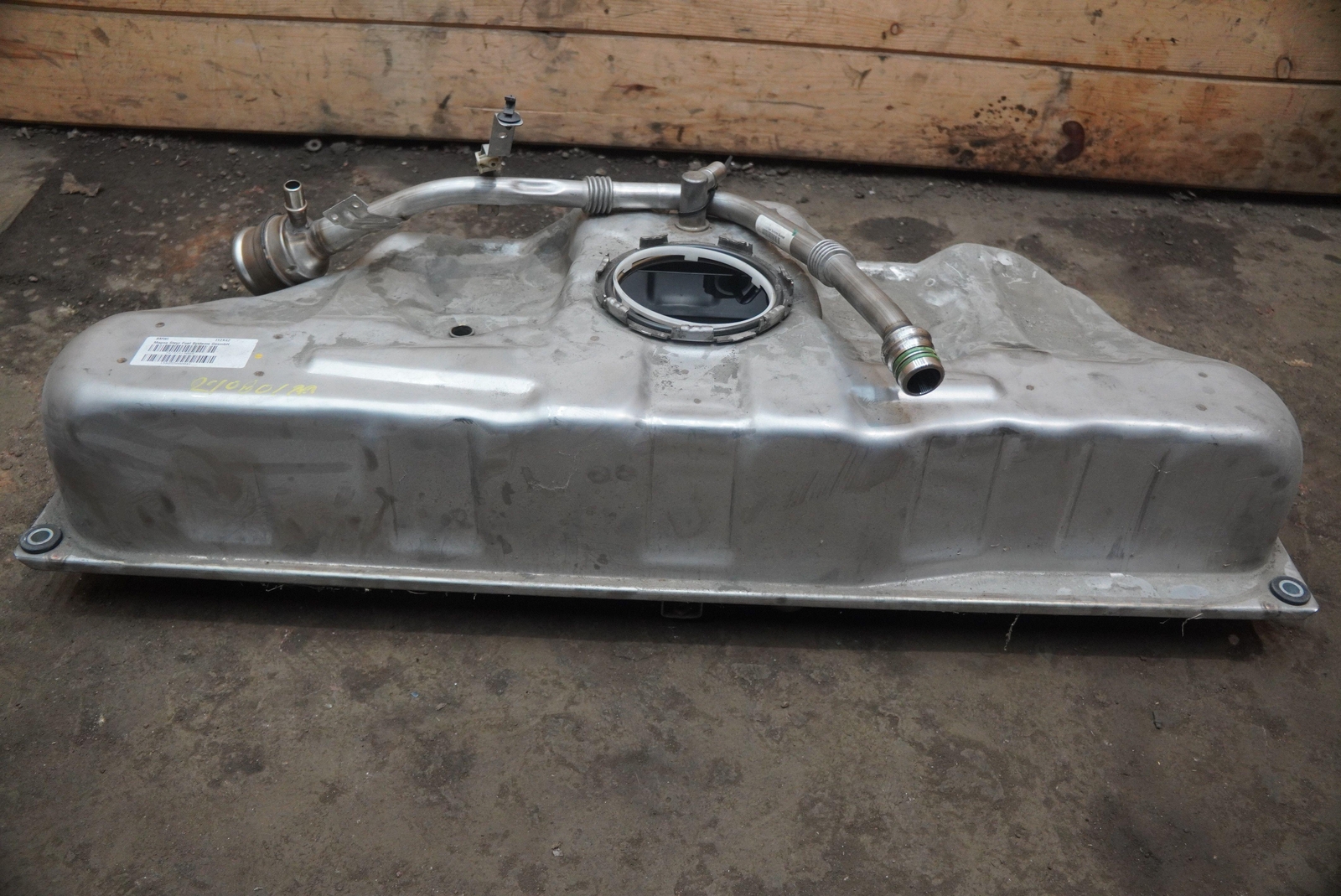 Gasoline Gas Fuel Tank Assembly 16117393746 OEM BMW i8 2014-20