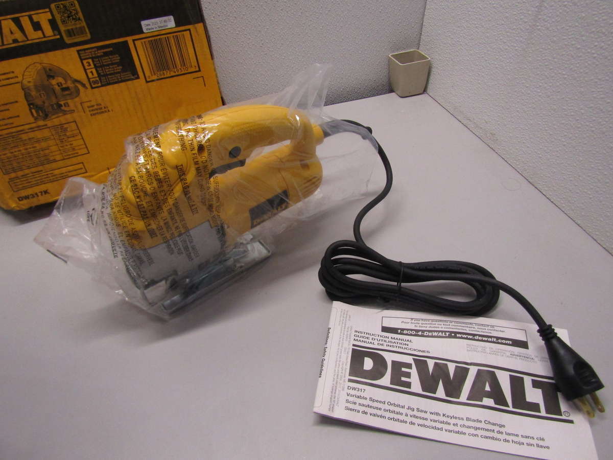 DeWalt Compact Jig Saw Kit DW317K 28877493107 eBay