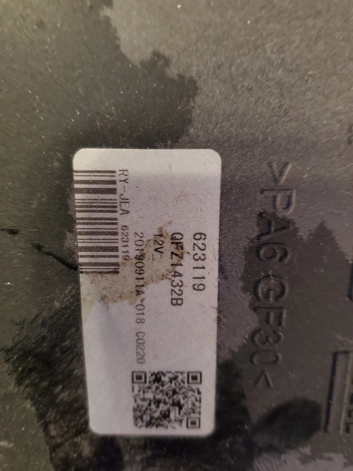 Ventilador MOTOR de refrigeración de radiador TRAX para 14-19 Buick Encore 4,1 L turboalimentado OEM  Foto 2 de 4