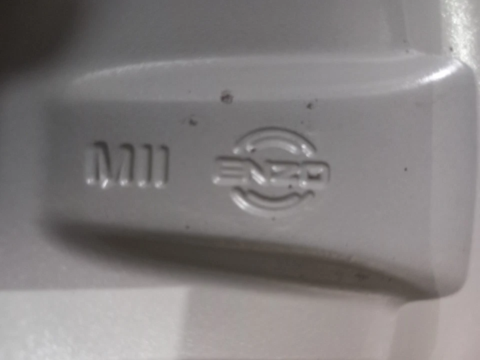 Kompletträder/ Sommerreifen195/45 R 16 / Enzo Alufelgen - Bild 4 von 4