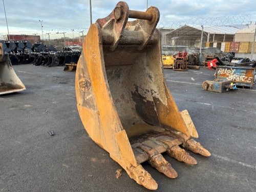 4ft Digging Bucket 120mm Pins - Used - Price £3500.00 + VAT @ 20% B788 - Picture 1 of 7