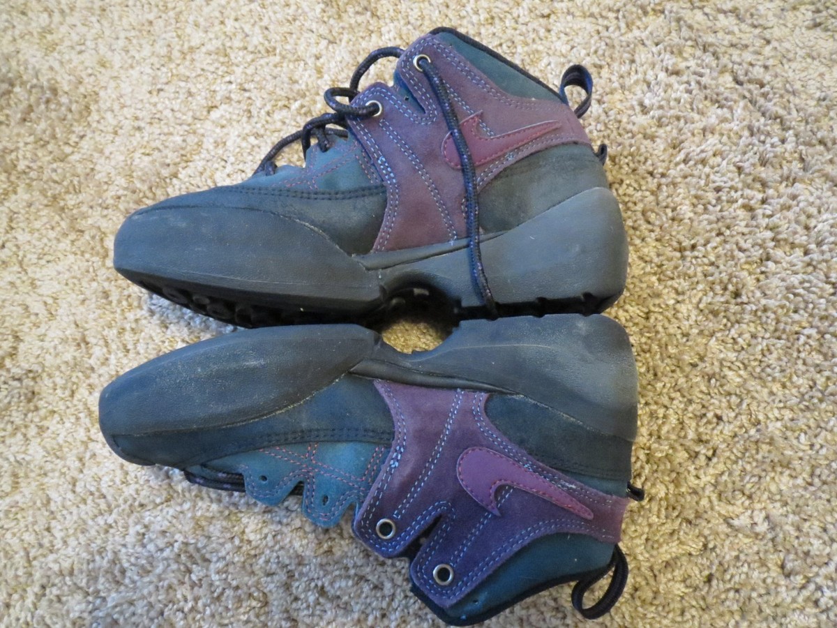 Vintage Nike Lava Dome 2000 ACG / Approach woman's size 7 NEW IN