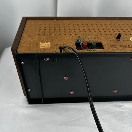 Vintage Panasonic RE-7273 Weather 3 Band FM AM Table Radio Silver Wood 1970s - Picture 5 of 9