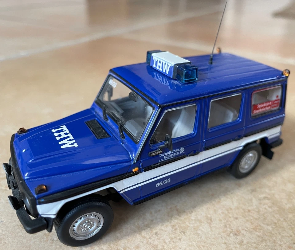 Mercedes-Benz 240 GD THW Saarbrücken 1:43 Minichamps