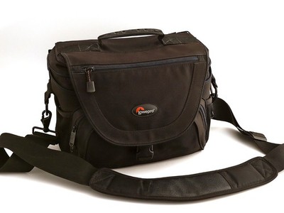 Original Lowepro Kamera Schultertasche Nova 4 AW mit Unterteilung