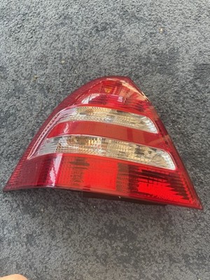 MERCEDES C-KLASSE W203 RÜCKLEUCHTE HINTEN LINKS LAMPE SEITE FACELIFT 04-07