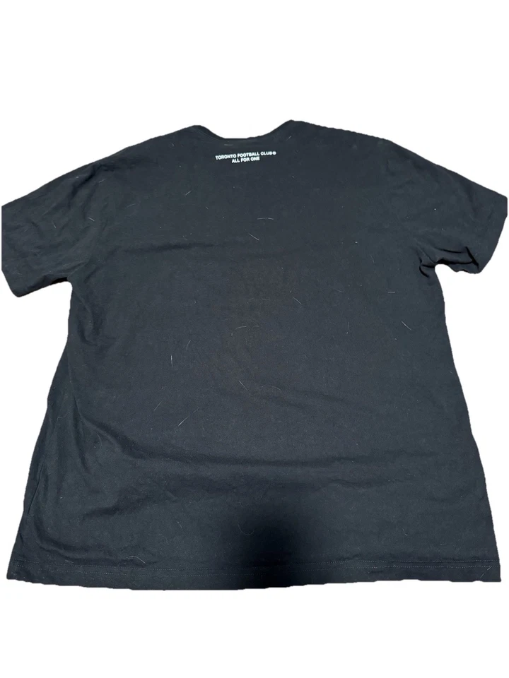 Camiseta OVO X Toronto FC OG Owl Drake & Insigne Negra Dorada TFC Exclusiva Drake Grande Foto 2 de 4