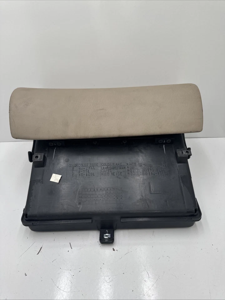 Honda Accord LX 2000 guantera delantera almacenamiento lado derecho pasajero usado B251-11 Foto 3 de 4