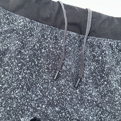 Lululemon Pool Shorts Lined Mens M/L 32  Abstract Print Elastic Waist Drawstring
