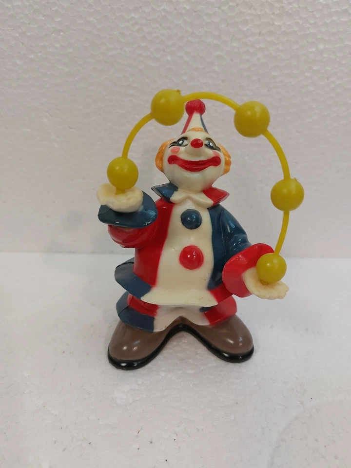 Boneco de plástico vintage 1977 Wilton topo de bolo malabarismo palhaço topo de bolo 4" - Imagem 2 de 4