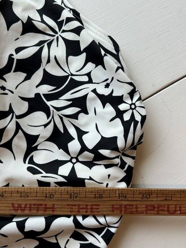 Lands End Black Cream Floral Leaf Print Swimsuit One Piece Size 26W - Picture 6 of 9