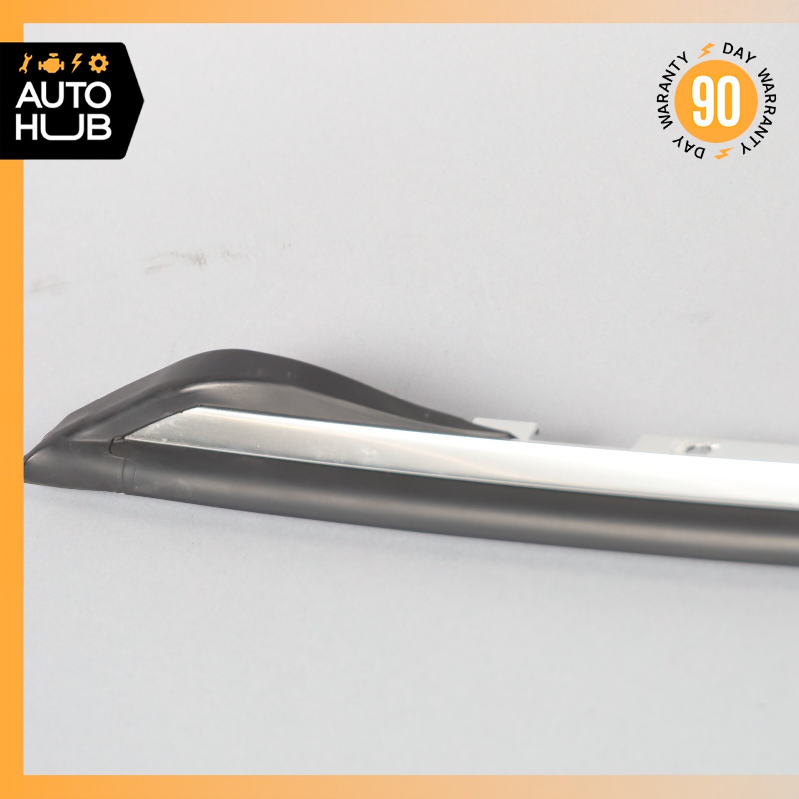10-16 Porsche Panamera 970 Hybrid S Front Right Window Weather Seal Molding OEM