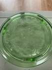 URANIUM DEPRESSION GLASS FOOTED CAKE PLATE JEANETTE Sunflower Daisy Green Glows