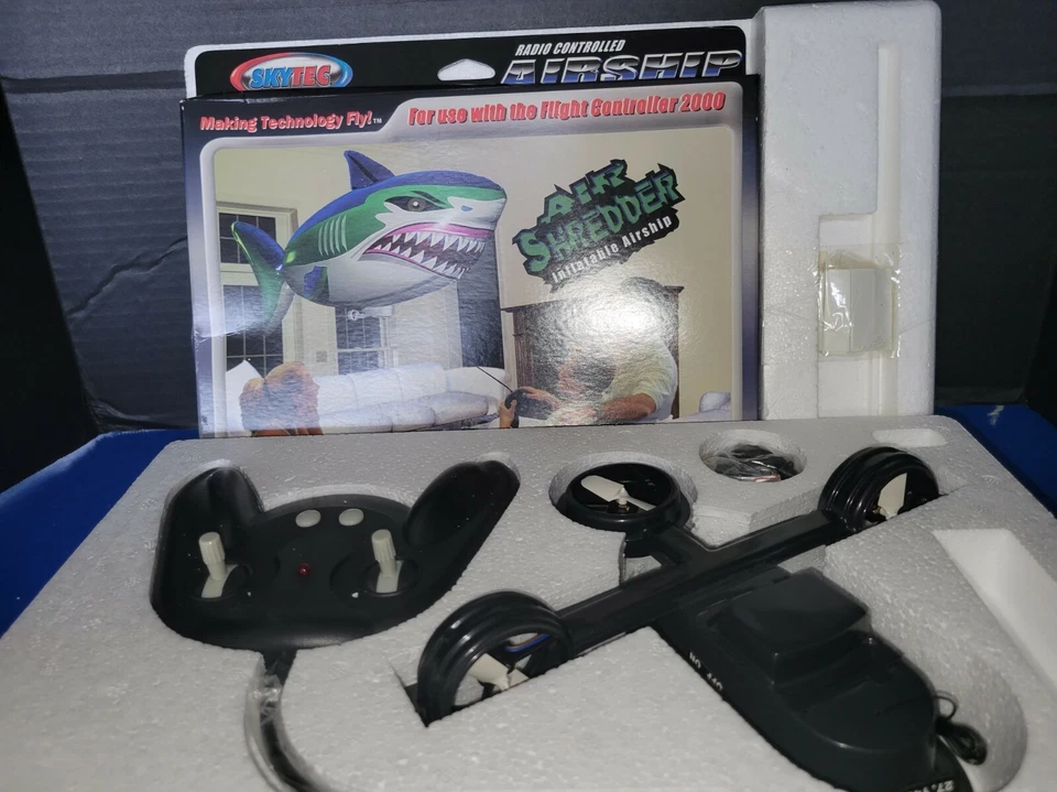 Skytec Airship Air Shredder, The box is mess up.  - Image 4 of 4