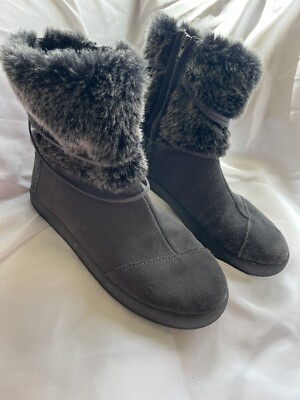 Toms Womens Size 5 Grey Nepal Suede Boots Faux Fur Moccasin