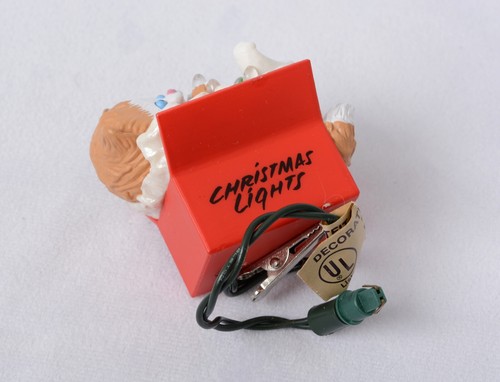Hallmark Keepsake Magic Ornament 1988 "Kitty Capers" Blinking Light - Picture 5 of 6