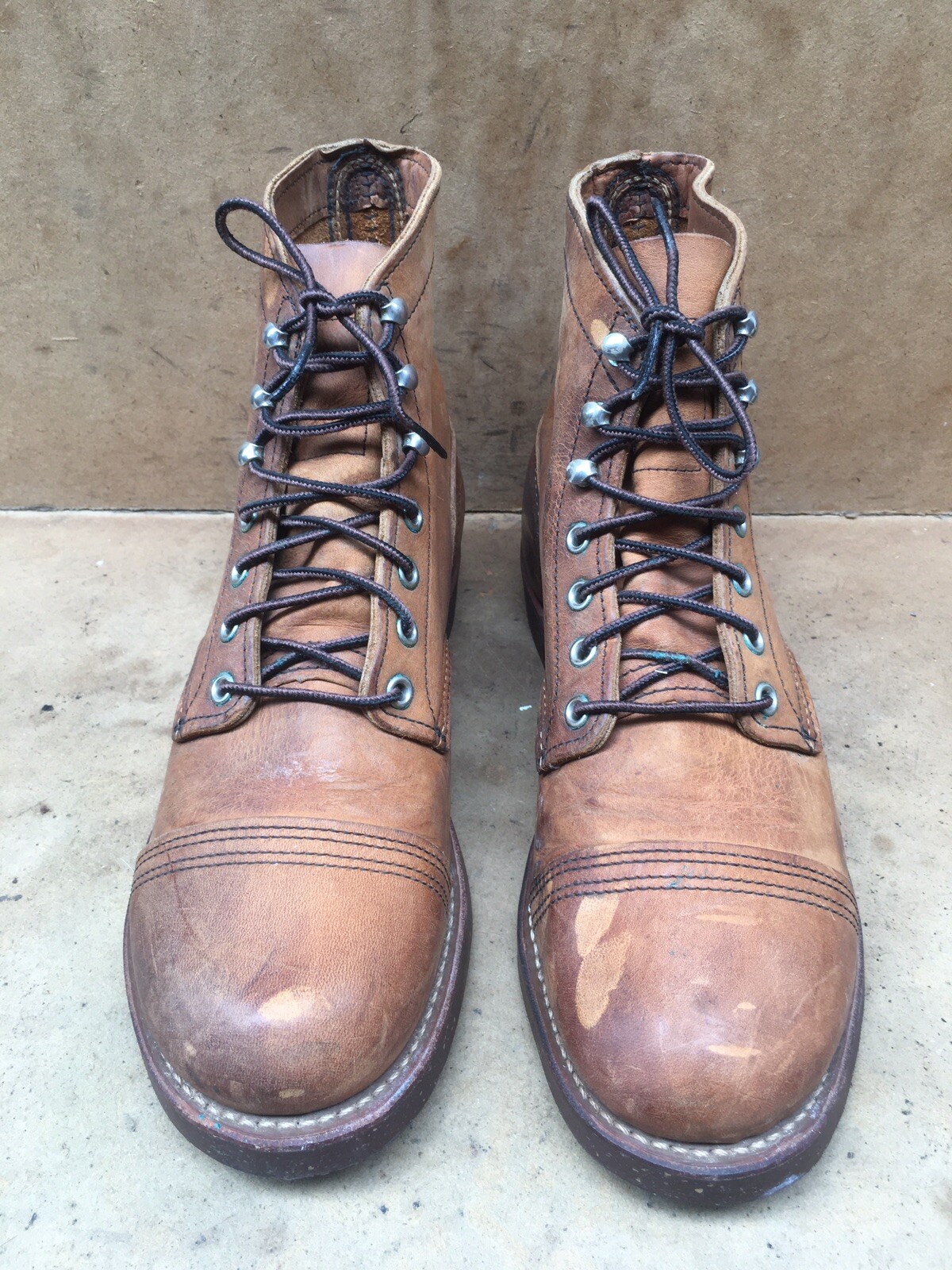 Red Wing Heritage 8115 classic IRON 