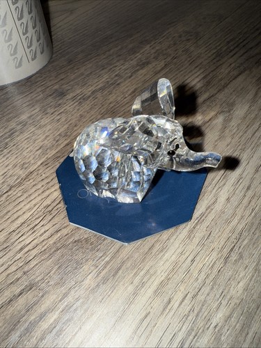 Swarovski Crystal Baby Elephant Figurine Frosted Tail 1.5" Big Ears 7640 Box - Picture 2 of 13