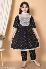 Traditional wear kurti for Girls / Festive Party Kurta, Pajama, Dupatta Set