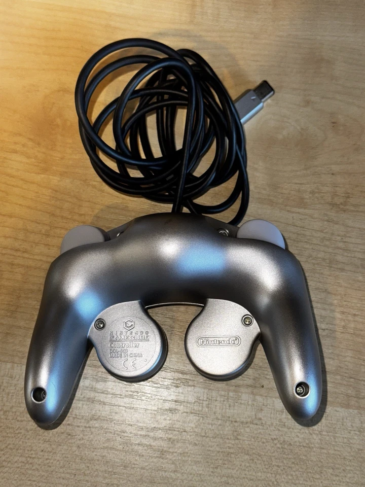 Official Nintendo Gamecube Controller Silver / Platinum Tested & Working - Image 2 of 2