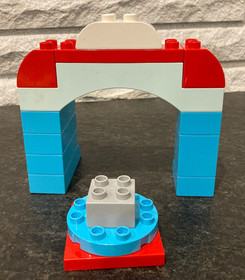 LEGO DUPLO Disney Pixar Crs 10857 Piston Cup Race 10996 Lightning Car Wash Fun