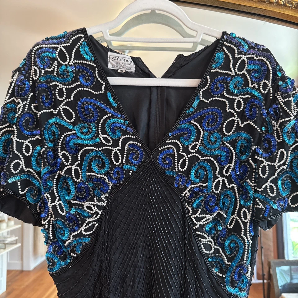 复古 Stenay 珠饰黑色和蓝色 100% 真丝连衣裙  — 第 2/4 张图片