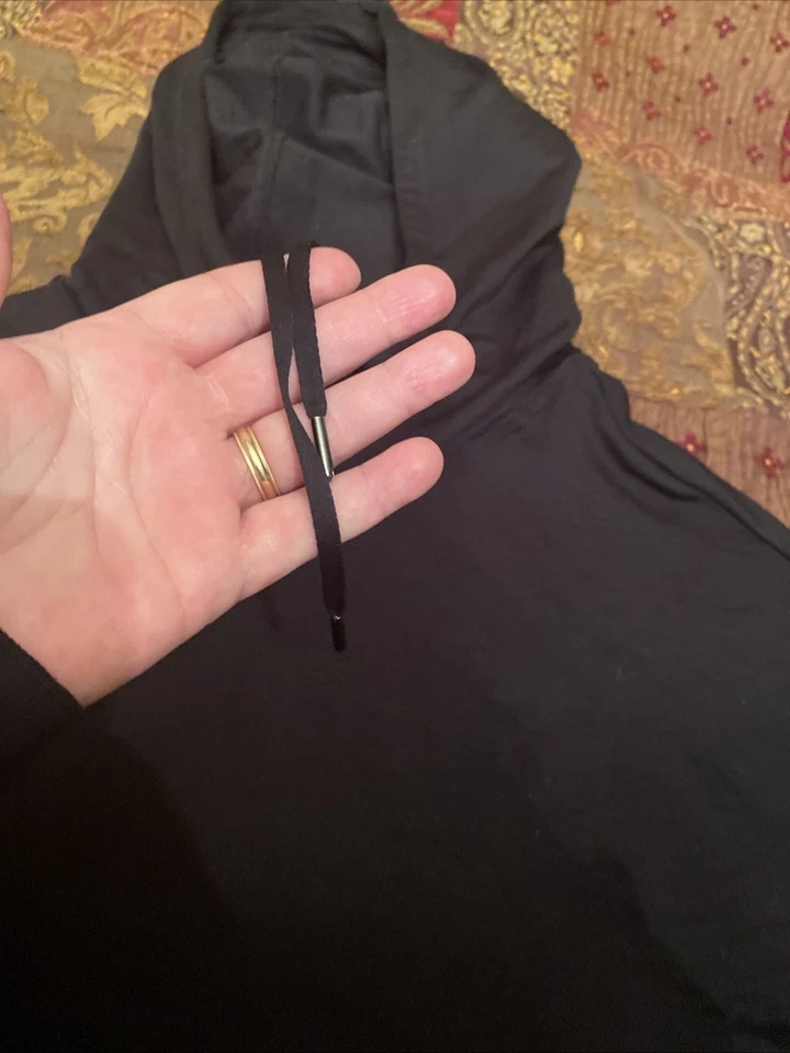 Sudadera con Capucha Athletic Works Para Mujer XL (16/18) Negra Simulada - Bonita/Cálida Entrenamiento Usada en Excelente Condición Foto 3 de 4