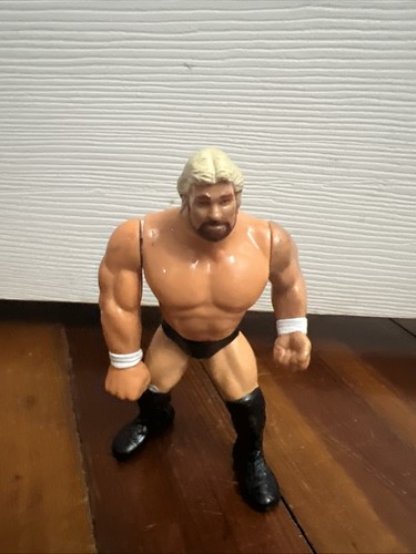 WWF Titan/Hasbro Purple Card Million Dollar Man Te...