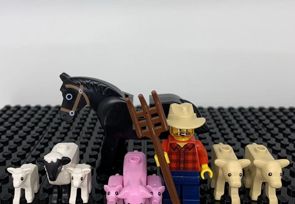 LEGO Farm Animal Farmer Minifigure Lot Family from farm - Animal Lot of 10 - Image 2 of 2
