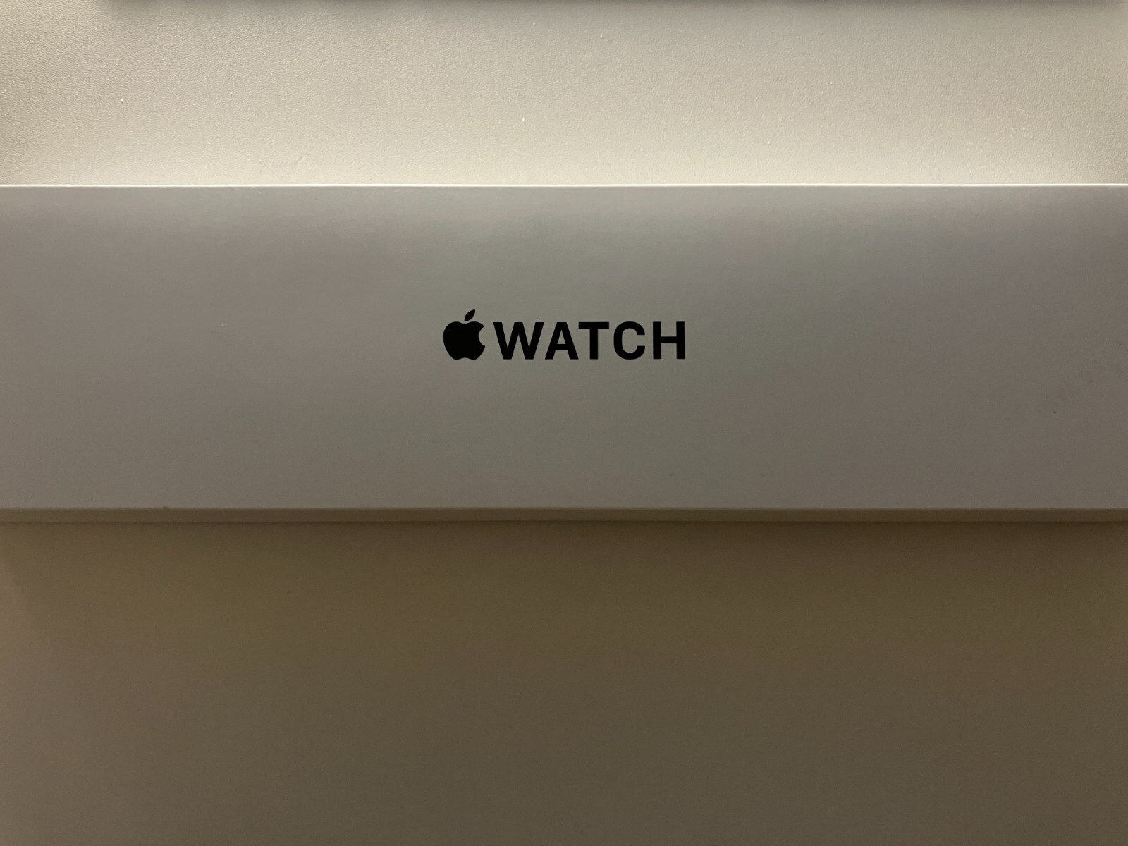 Apple Watch SE GPS 40mm Midnight Aluminum Case with Midnight Sport Band S/M-image
